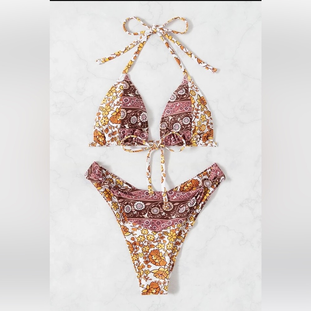 Shein bikini, floral print! Size medium, new in bag!